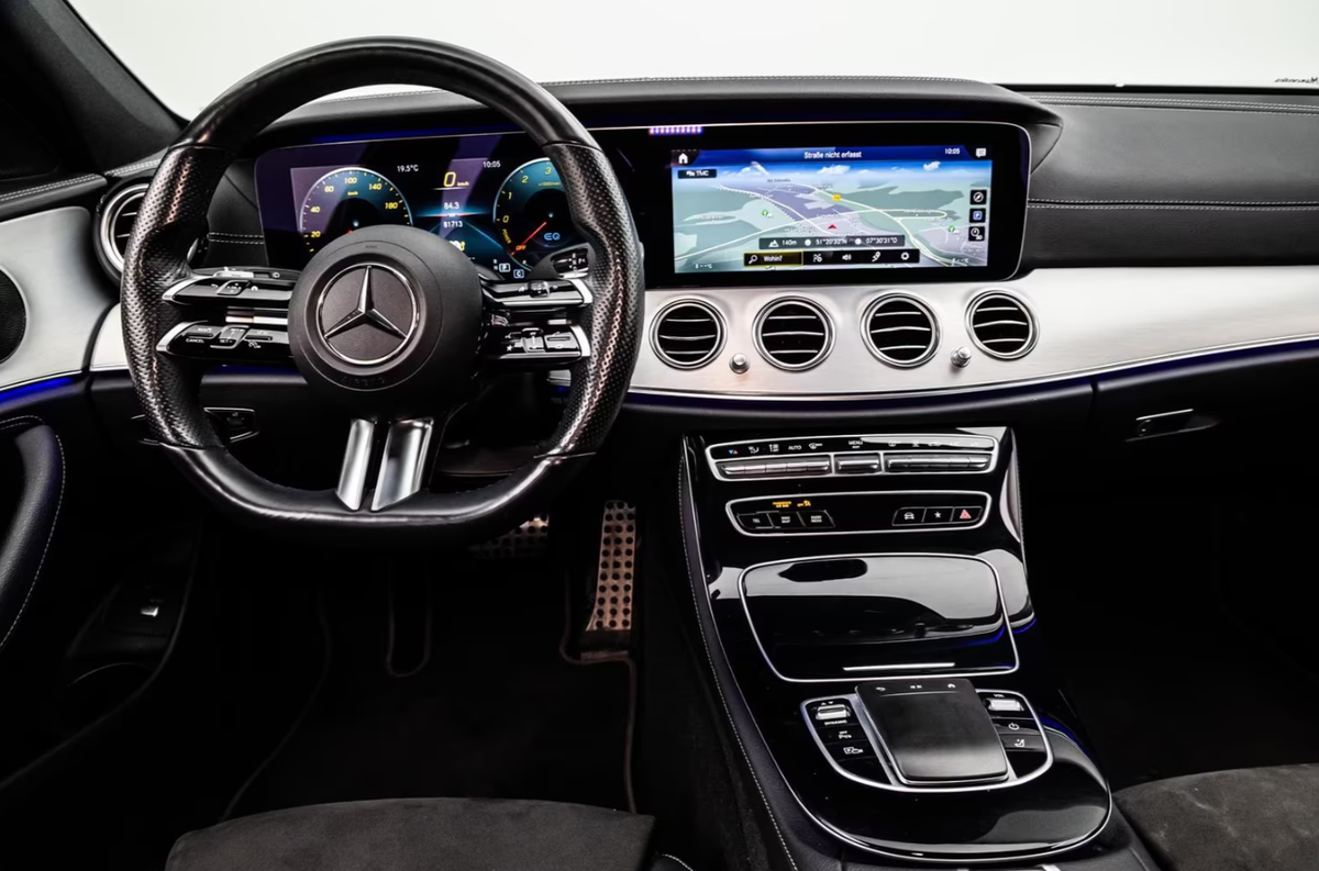 Mercedes-Benz Classe E Break 300 de 194+122ch AMG Line 9G-Tronic/Caméra 360/Aff Tête Haute