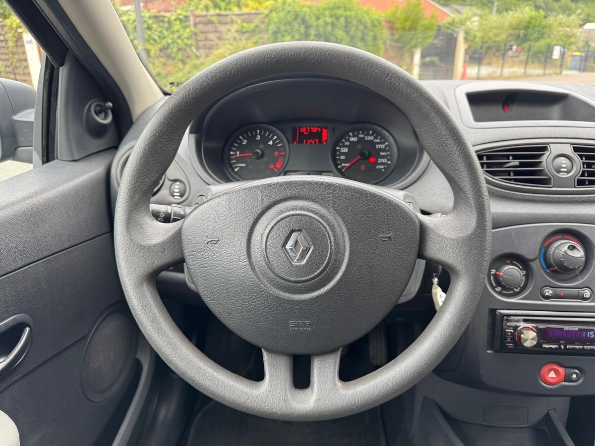 RENAULT Clio III Estate 1.5 DCI 68ch Authentique - garantie
