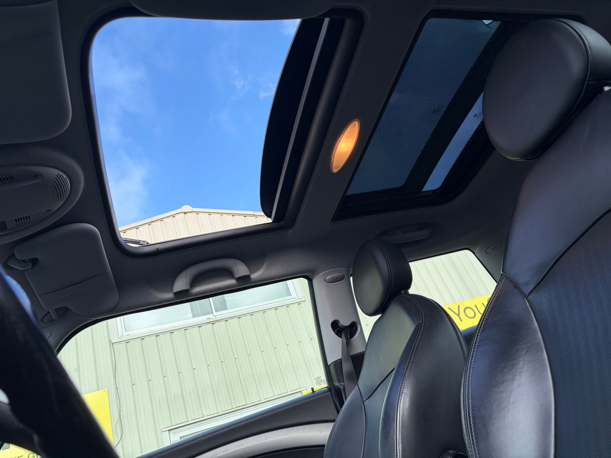 Mini Mini 2 (R56) Cooper S 1.6 i Turbo 175cv MOTEUR A CHAINE - TOIT OUVRANT - CLIM AUTO