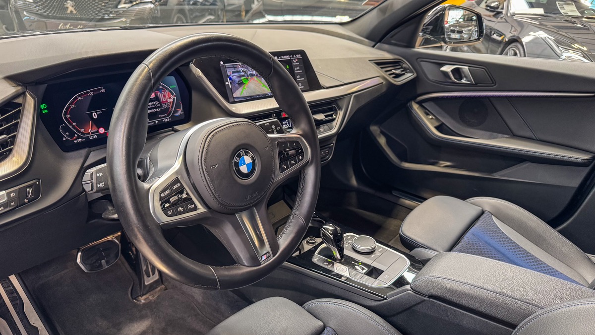 Bmw Série 1 118i 136 M SPORT / FRANCE / 1ERE MAIN FR / ENTRETIEN CONSTRUCTEUR A JOUR 