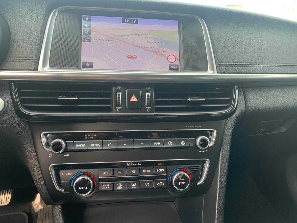 Kia Optima ULTIMA 2.0 GDI | 205 ch Hybride Rechargeable | Caméra recul 360°| Toit ouvrant électrique