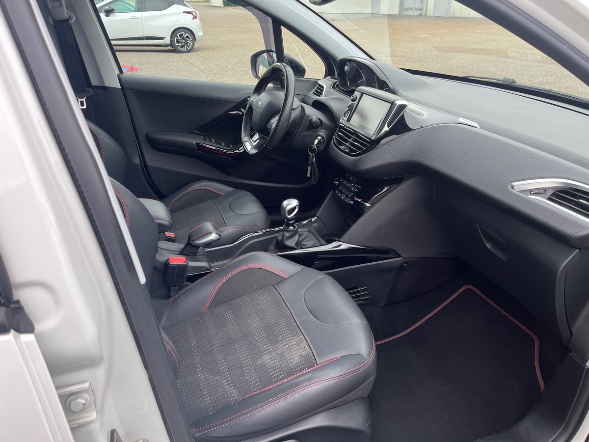 Peugeot 2008 1.6 BlueHDi 120ch GT Line S&S, CAMERA DE RECUL, GPS