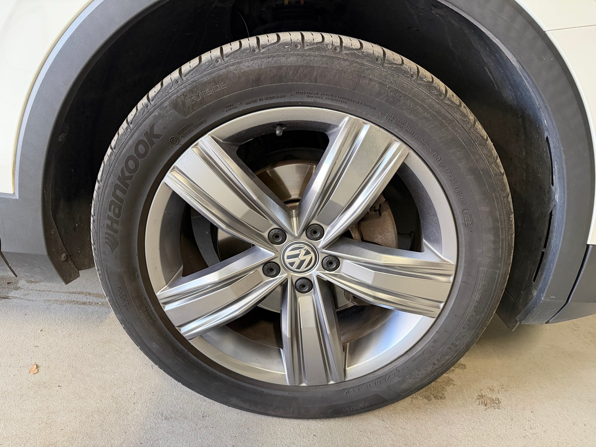 Volkswagen Tiguan ALLSPACE 2.0 tdi 4 MOTION CARAT FULL CockPit / Toit Panoramique Ouvrant