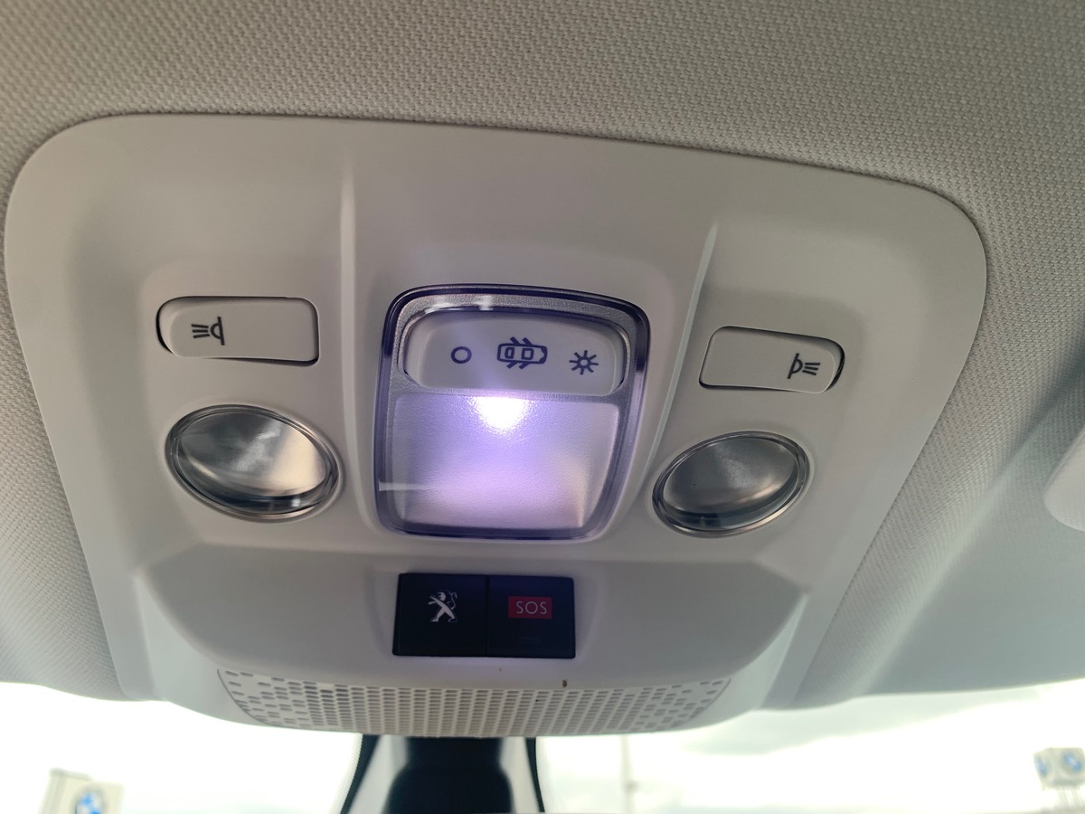 Peugeot 2008 GT LINE | 120 CHEVAUX | Caméra recul | Boite Automatique |  Garantie 20/12/2025