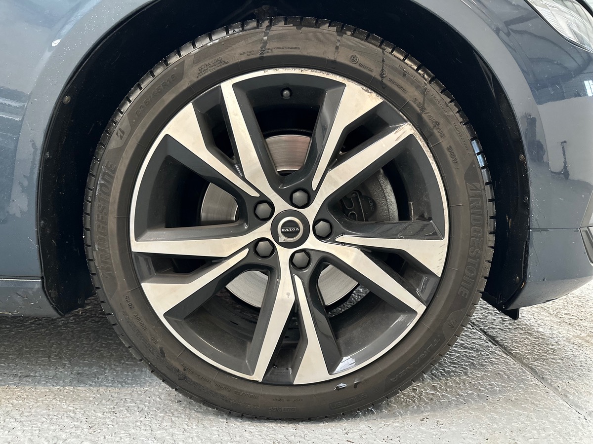 Volvo V60 II B4 197cv START GEARTRONIC 8 Entretient complet Volvo à jour