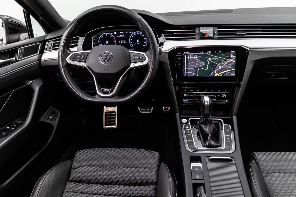 Volkswagen Passat SW VIII 2.0 TDI EVO 150ch R-Line DSG7