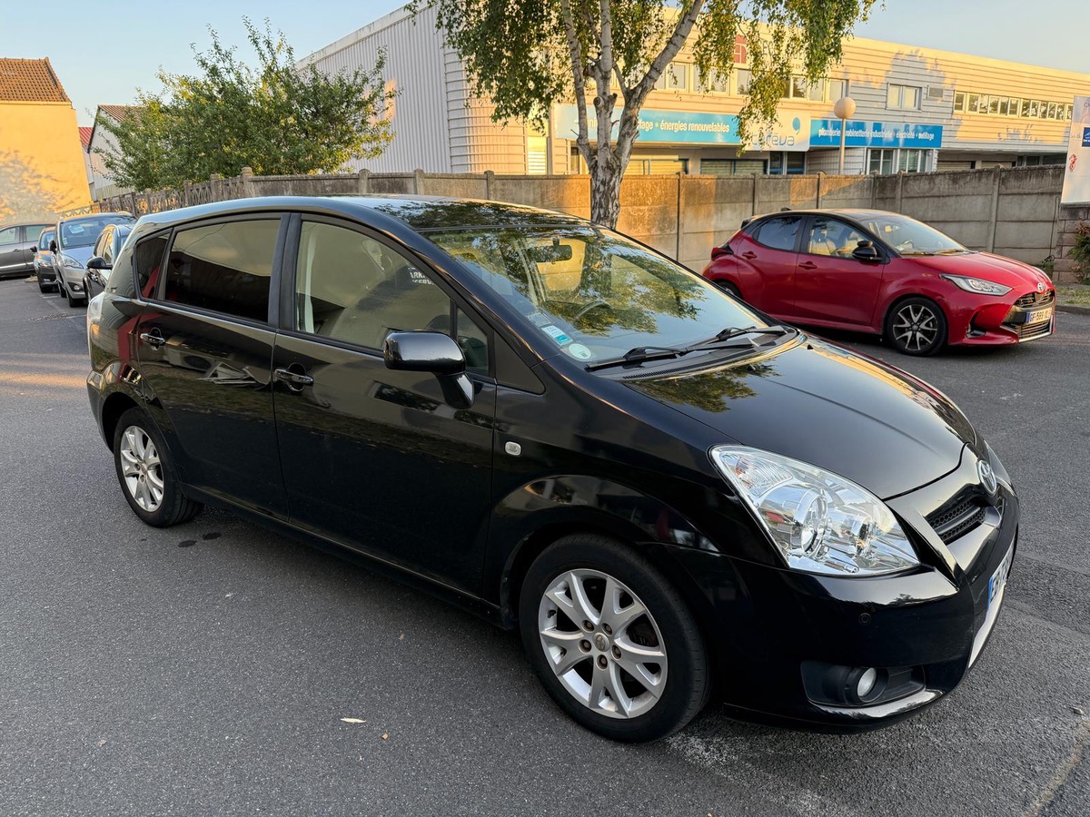 Toyota Verso 2.0 D-4D 136 CV limited édition 4XCBL
