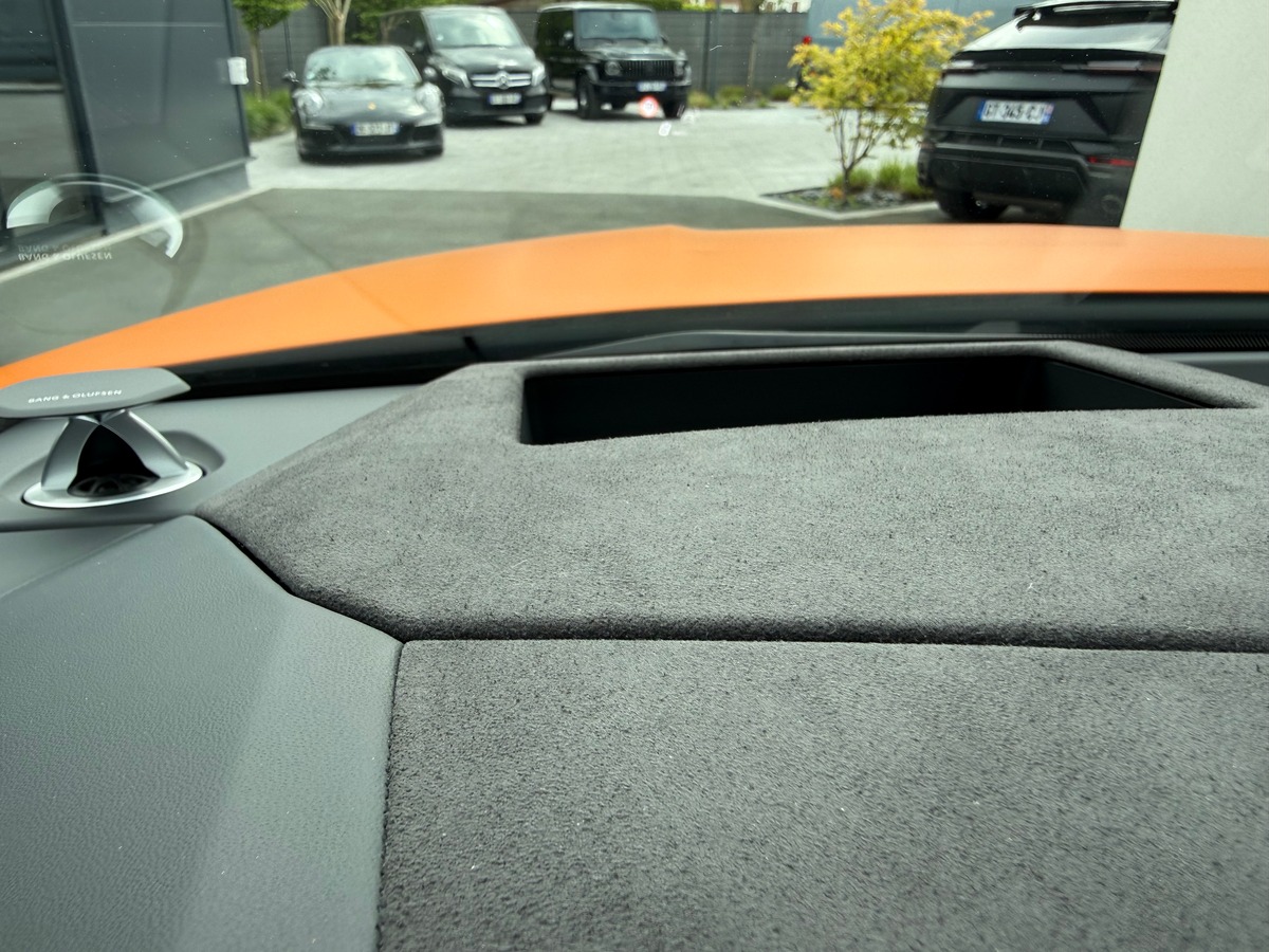 Lamborghini Urus 4.0 V8 800 CH SE / 1ERE MAIN / 14417 KMS