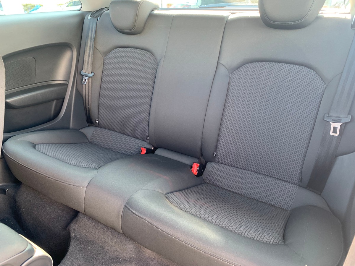 Audi A1 90 chevaux | Régulateur de vitesse | GPS |  Bluetooth | Climatisation | 3 Portes