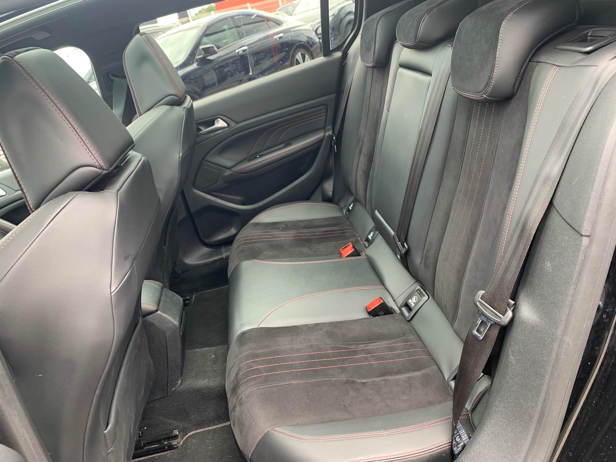 Peugeot 308 263 ch | GTI | Mirror Screen | Régulateur vitesse | Radar stationnement avant, arriére