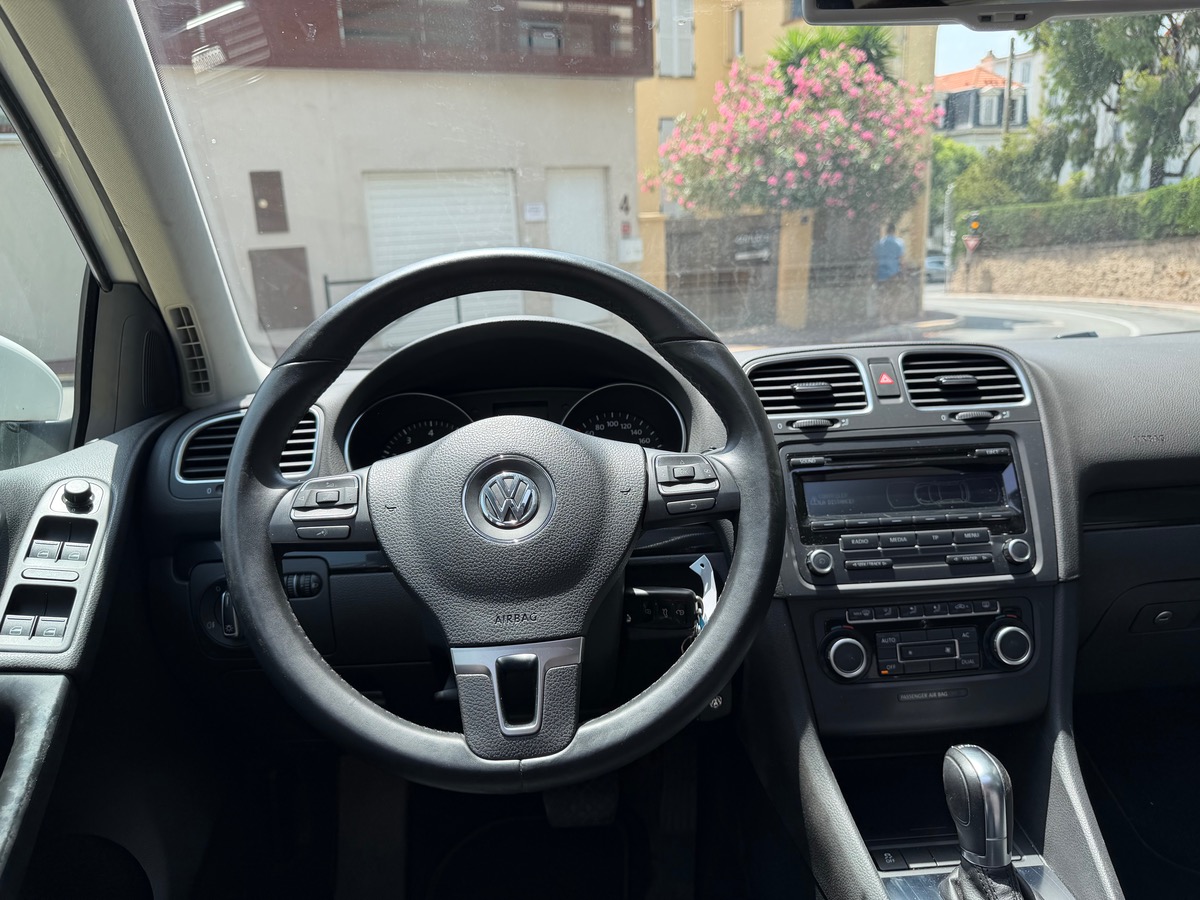 Volkswagen Golf 1.4  TSI 122 CV / Toit Ouvrant / DSG7 / 5 Portes / Clim / Radar AVT ARR