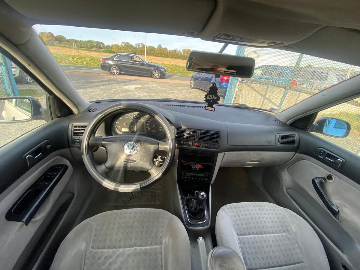 Volkswagen Golf 4 1.9 tdi 110cv petit prix contrôle ok 