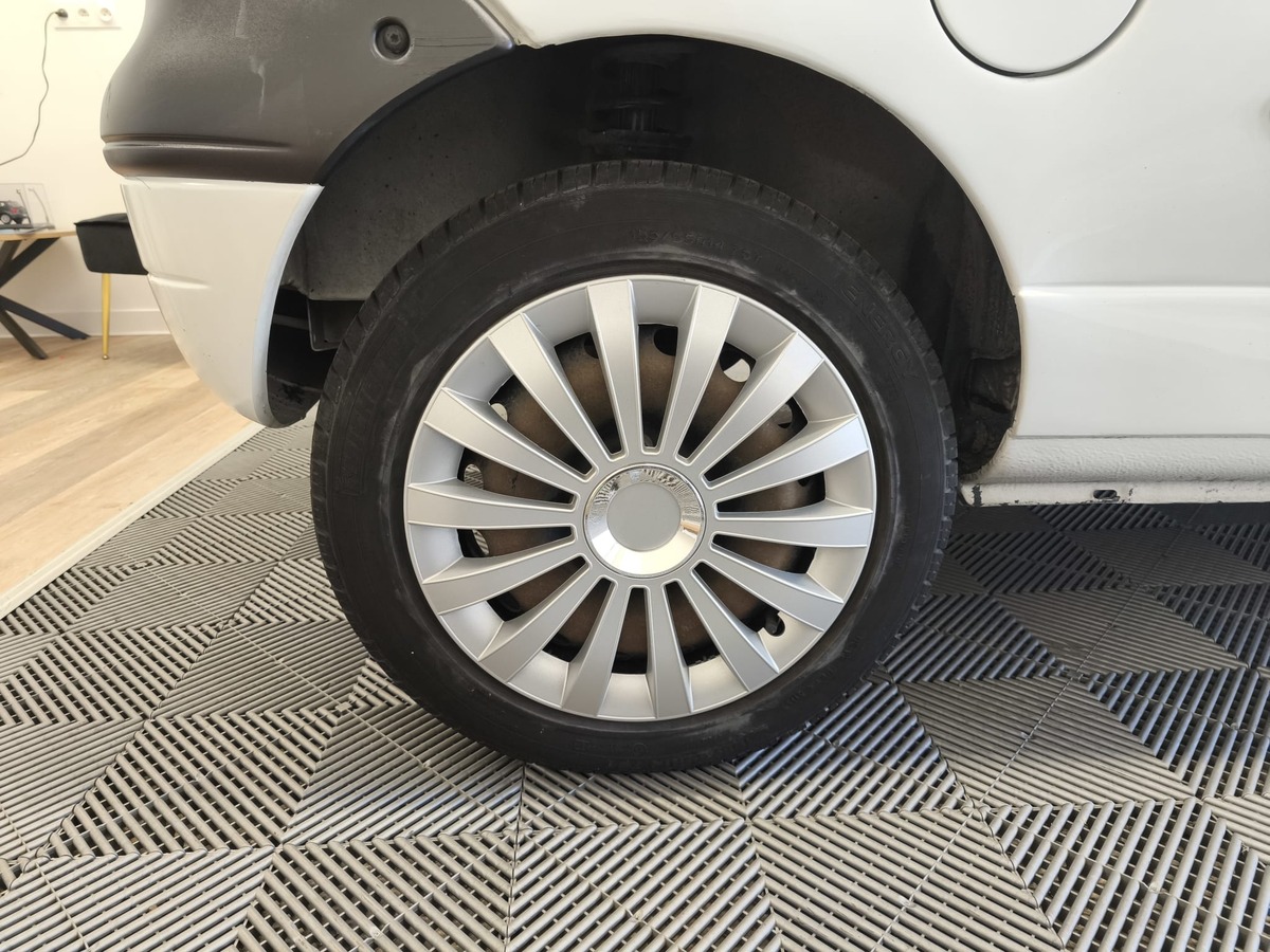 RENAULT Twingo 1.2 16V 75CH - Distribution neuve - Faible kilométrage - Garantie 3 mois -