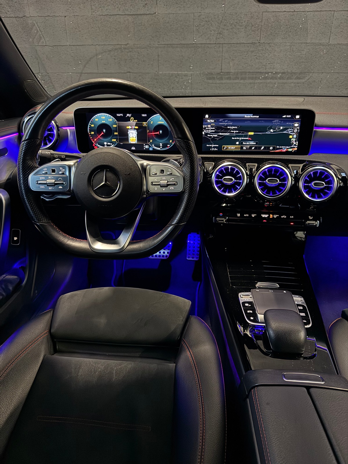 Mercedes-Benz CLA SHOOTING BRAKE 220D 2.0 190 AMG LINE