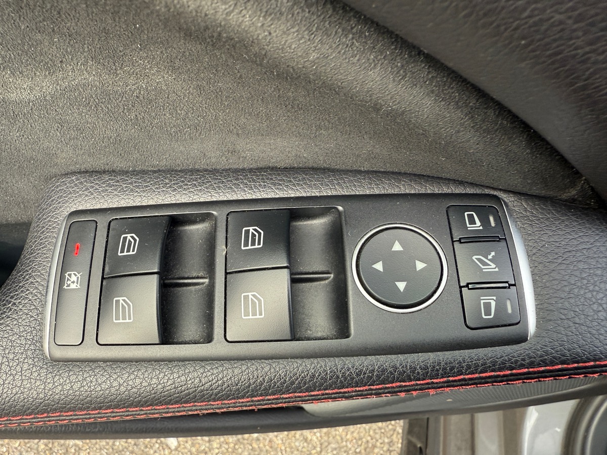 Mercedes-Benz GLA Phase 2 200 1.6 i 7G-DCT 156 cv FASCINATION AMG, Suivi Complet Mercedes,