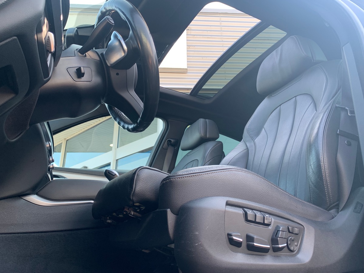 Bmw X6 380 | M | Toit ouvrant | Harman Kardon | Régulateur vitesse adaptatif | Attelage électrique