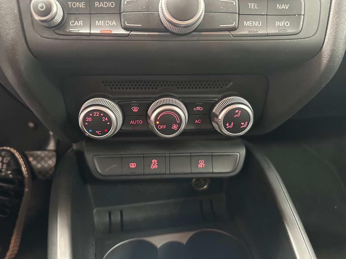Audi A1 1.4 TFSI 122 AMBITION LUXE S TRONIC