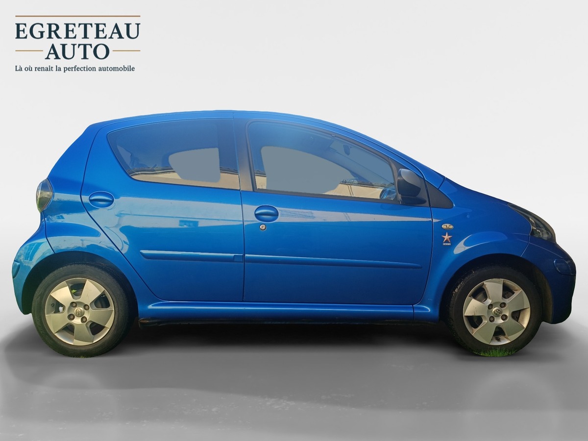 Toyota Aygo 1.0 VVT-I 68 CV VIRGIN RADIO