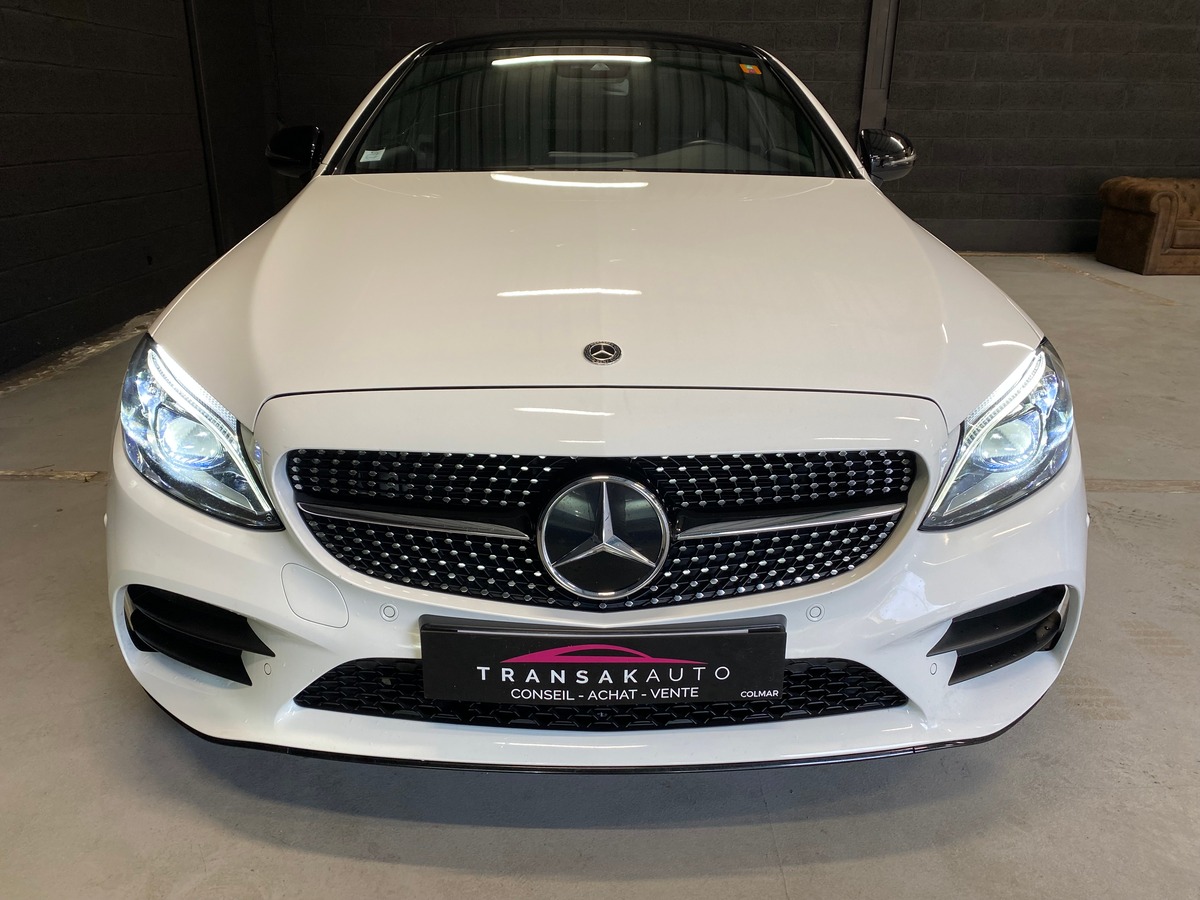 Mercedes Benz Classe C 220 cdi AMG Line / Toit Panoramique Ouvrant / Cock Pit / Led d Ambiance
