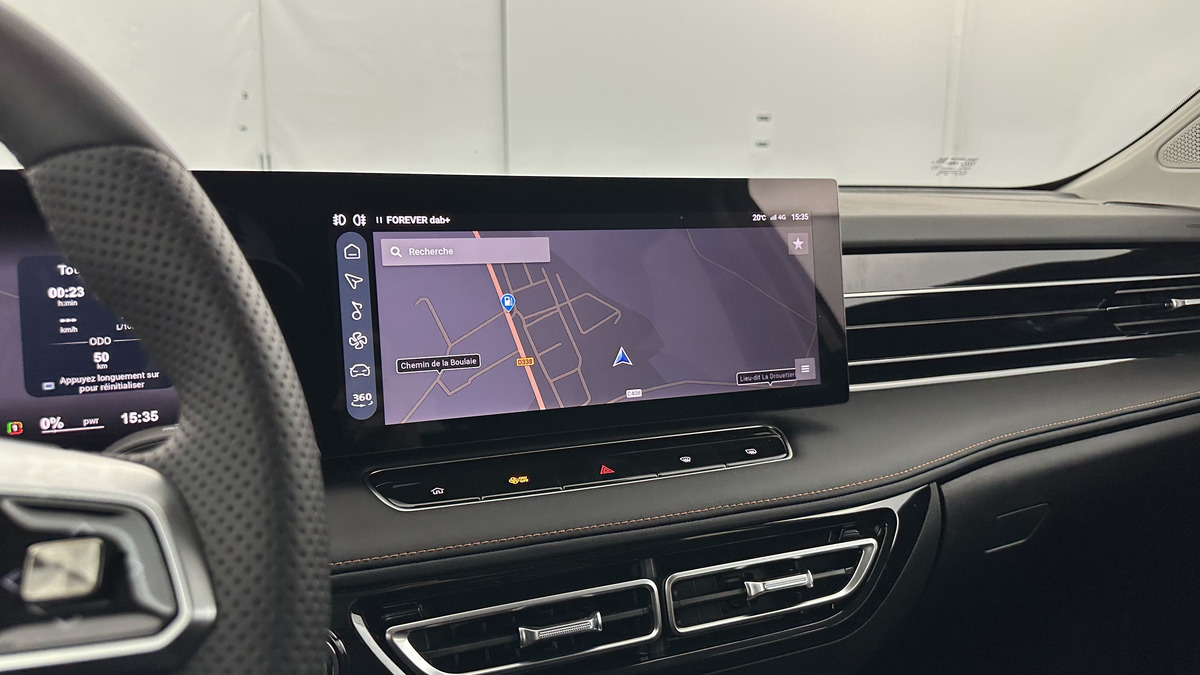 MG EHS 1.5 Hybrid+ 224 chevaux Luxury | PLUSIEURS COLORIS DISPONIBLES | Compteur numérique 12,3''