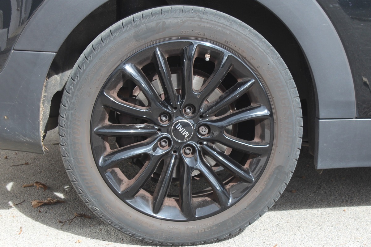 Mini Clubman III (F54) (2) 1.5 COOPER 136 ch EDITION PREMIUM PLUS BVA7 + TOIT OUVRANT + CARPLAY