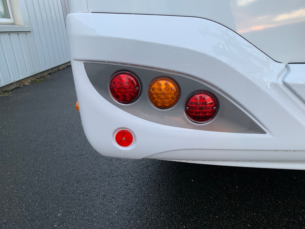 Fiat FIAT Bavaria intégrale i 740 style 130 | 4 couchages | Options Suspensions pneumatiques à l'arriére et Climatisation arriére