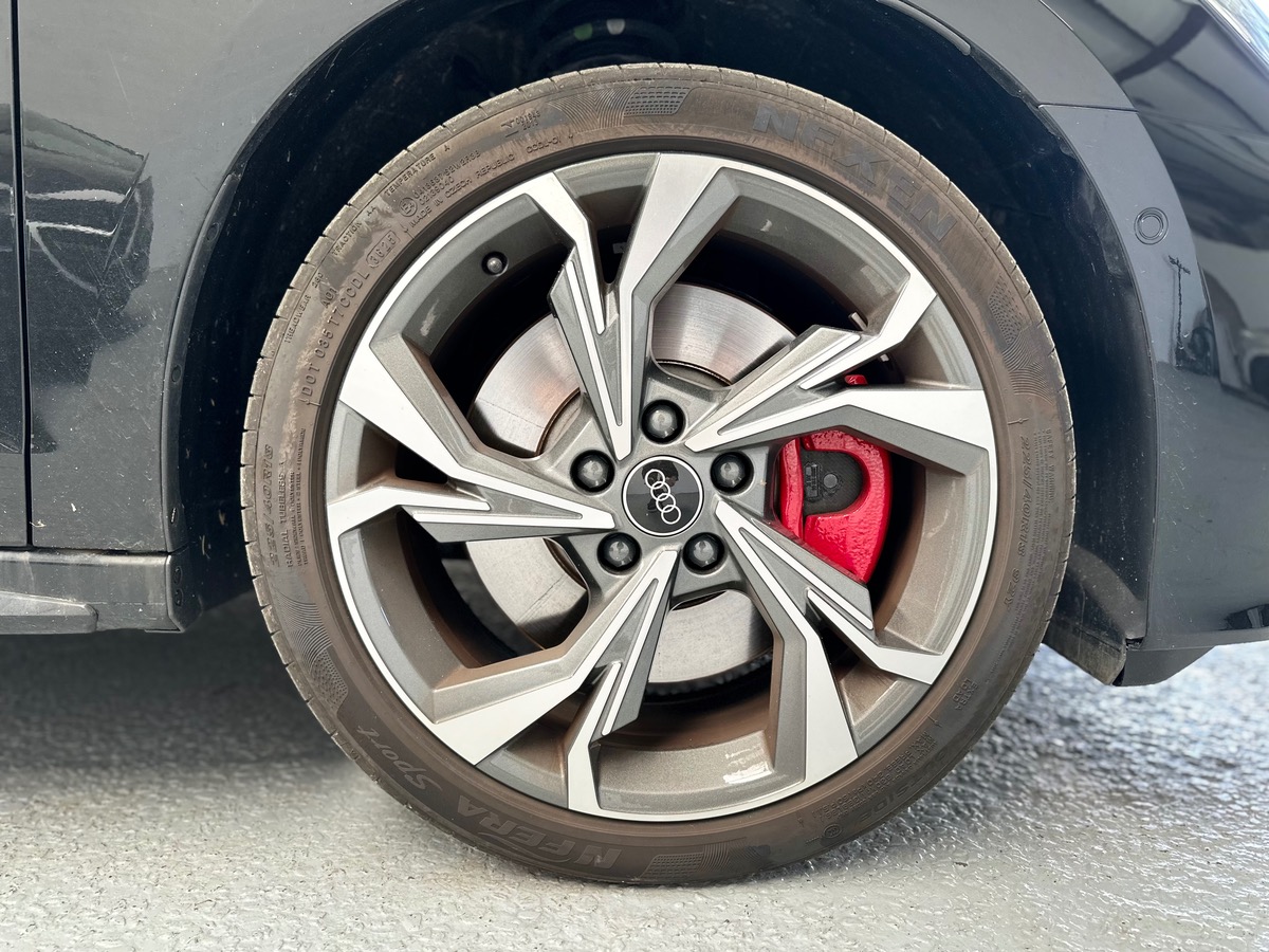 Audi A3 Sportback IV (2) 1.5 45 TFSIE HYBRIDE RECHARGEABLE 272 S LINE S TRONIC