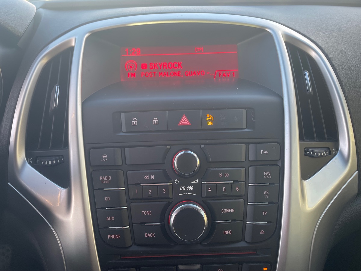 Opel Astra 1.6 turbo 180 sport