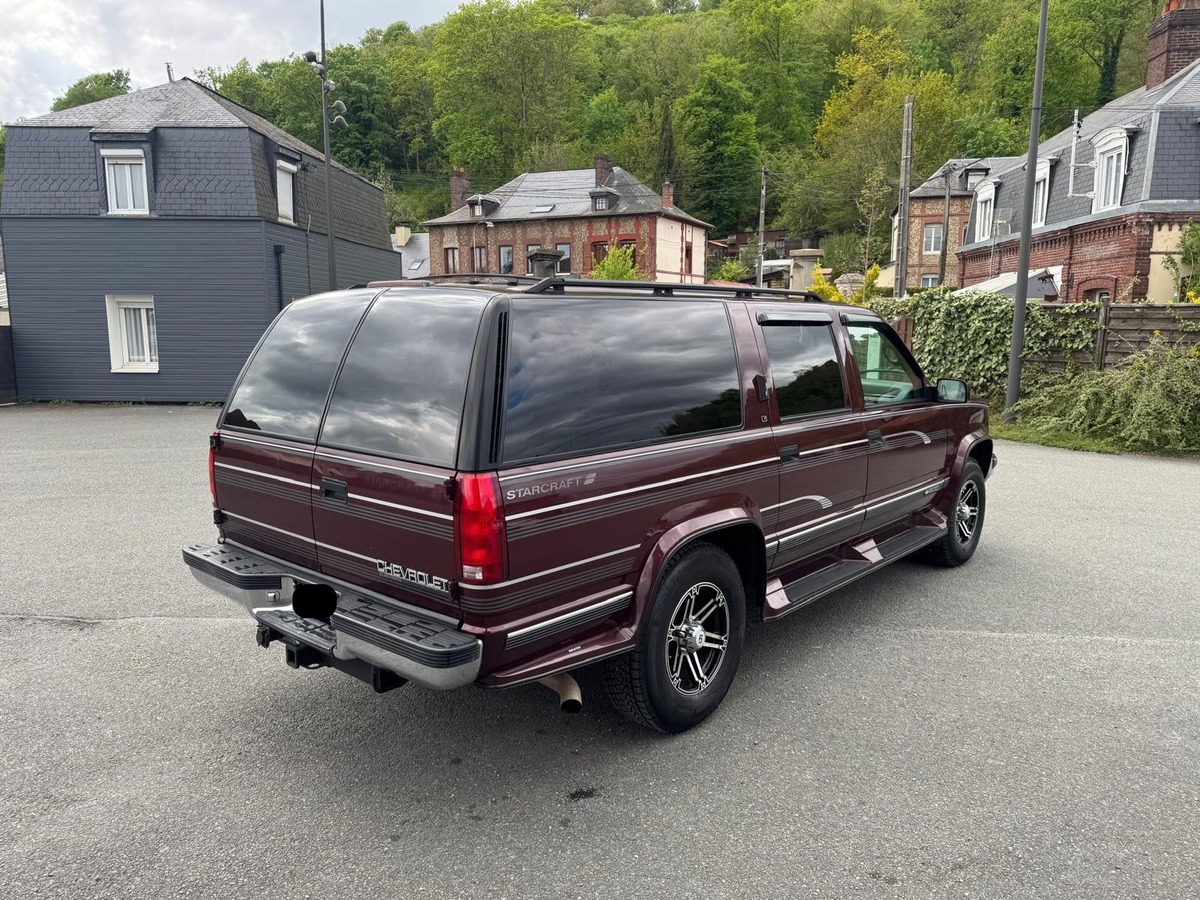 Chevrolet Suburban STARCRAFT 1500 5.7 V8 250cv 7 places