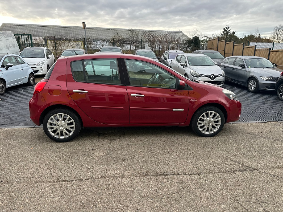 RENAULT Clio Phase 2 1.2 TCe 101 cv COURROIE OK  - RIEN A PREVOIR - CLIM AUTO - IDEAL JEUNE PERMIS