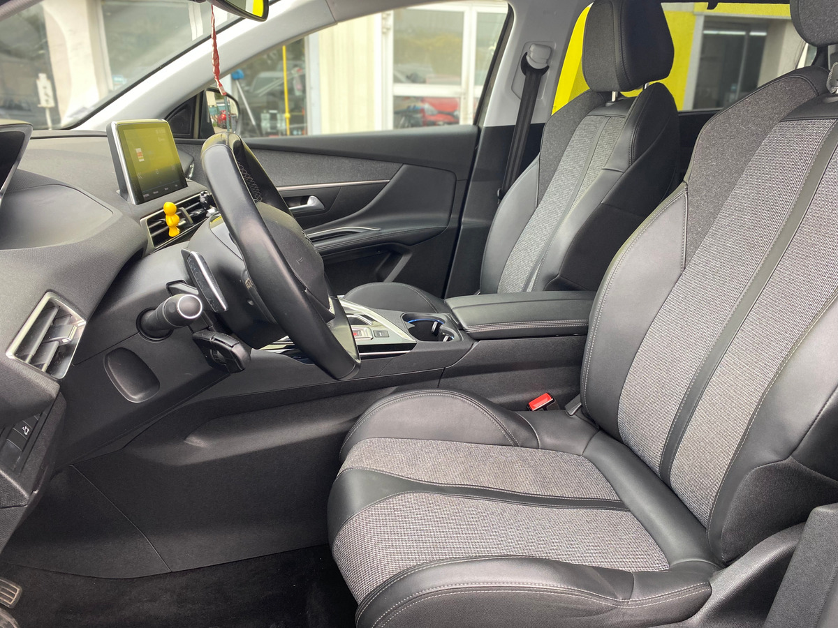 Peugeot 5008 1.5l blueHDI 130 Allure EAT8 7 places - SEMI CUIR - CARPLAY - BOITE AUTO