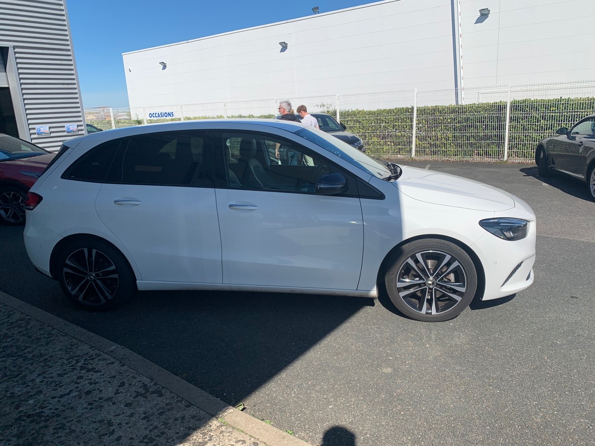 Mercedes-Benz Classe B 150 chevaux | Progressive Line | Siéges chauffants | Caméra recul | Attelage