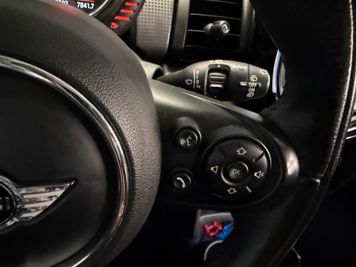 Mini Mini Cooper d 116CH Pack Chili
