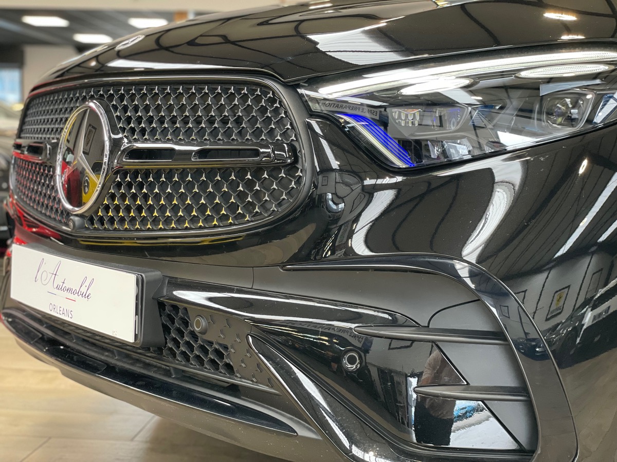 Mercedes Benz GLC 300E EQ POWER 4MATIC 9G-TRONIC - AMG LINE - ENTRETIEN CONSTRUCTEUR - 1ERE MAIN
