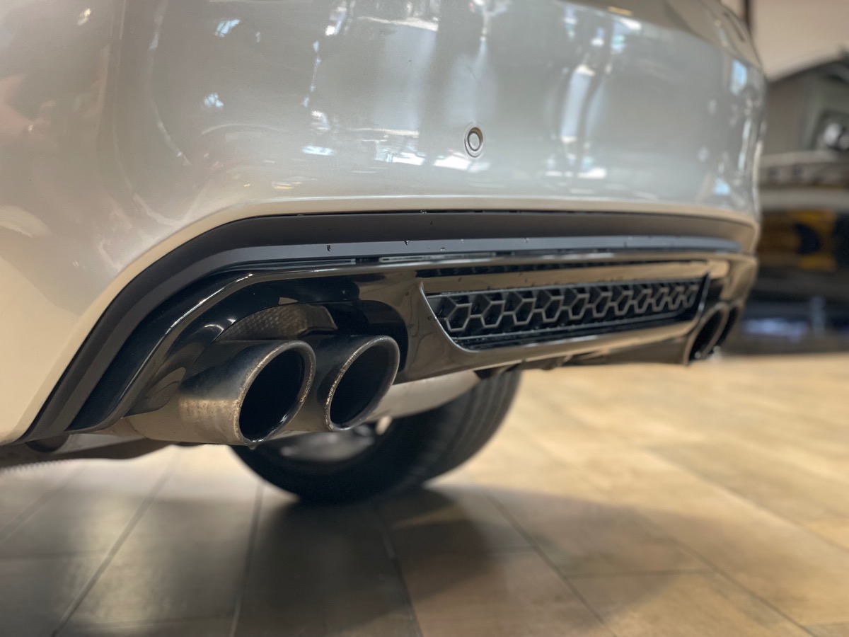 Bmw X6 M 4.4L V8 XDRIVE 575CV - CARPLAY/TOIT OUVRANT/SIEGES CHAUFFANTS - ENTRETIENS CONSTRUCTEUR