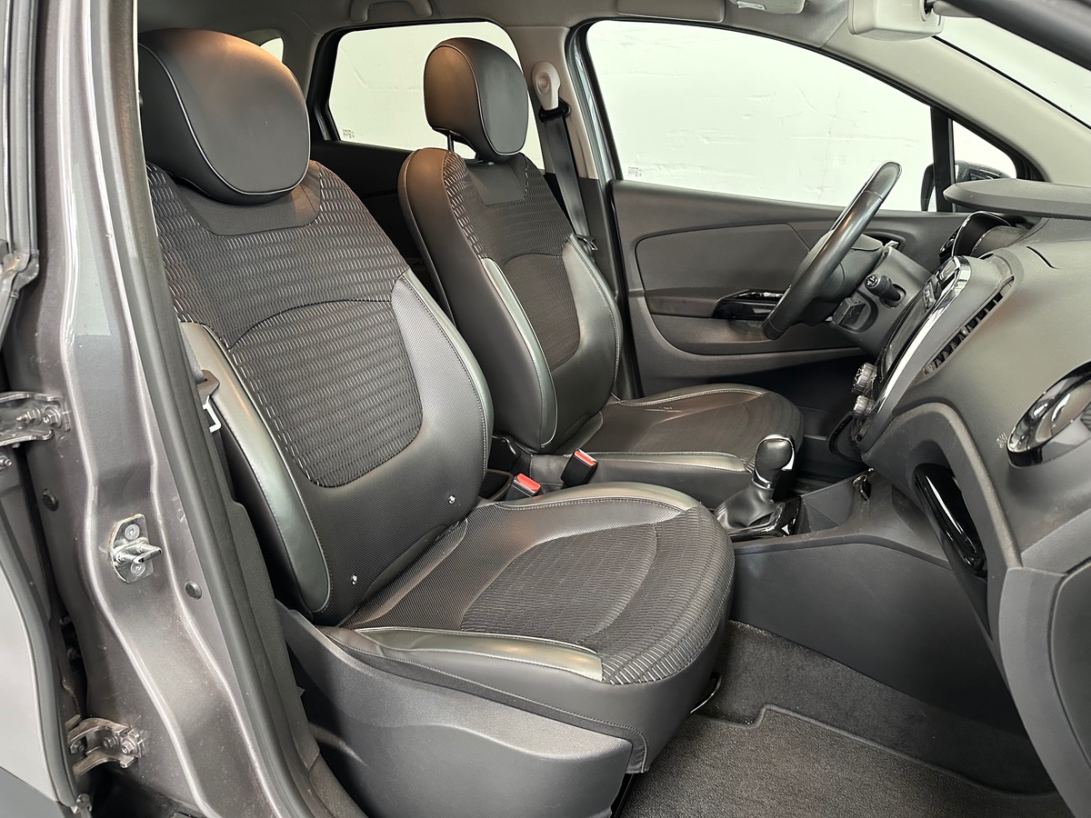 RENAULT Captur 1.2 TCE 120 ENERGY INTENS EDC