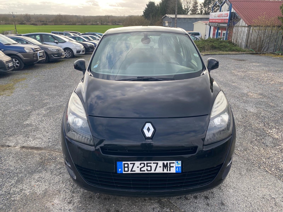RENAULT Grand Scenic 1.5 dci 110cv 7 places 4990eu