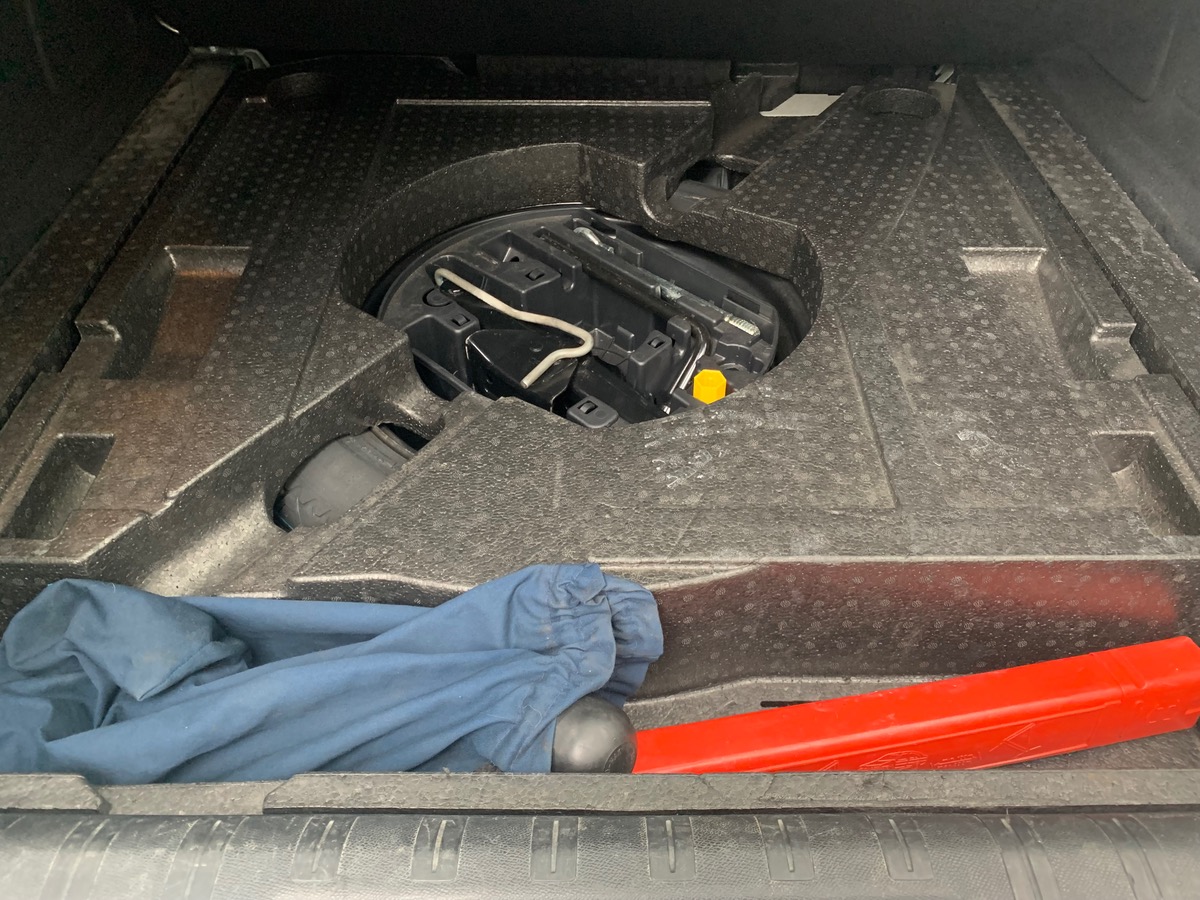 Peugeot 308 SW 130 ch | Allure | Régulateur vitesse | Mirror Screen | Attelage | Radars stationnement