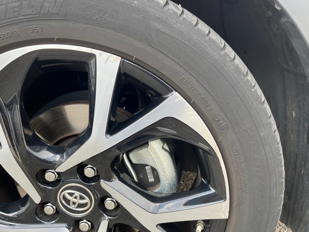 Toyota C HR 1.8 HYBRIDE 122ch COLLECTION, Cuir Alcantara, Sièges chauffants, Caméra de recul, JBL