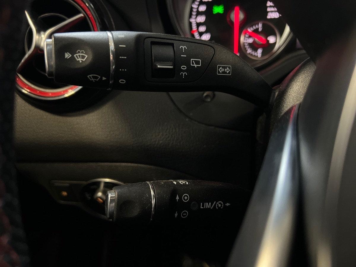 Mercedes-Benz CLA SHOOTING BRAKE (2) 250 4MATIC 218 CH 7G-DCT FASCINATION AMG /TOIT PANO/