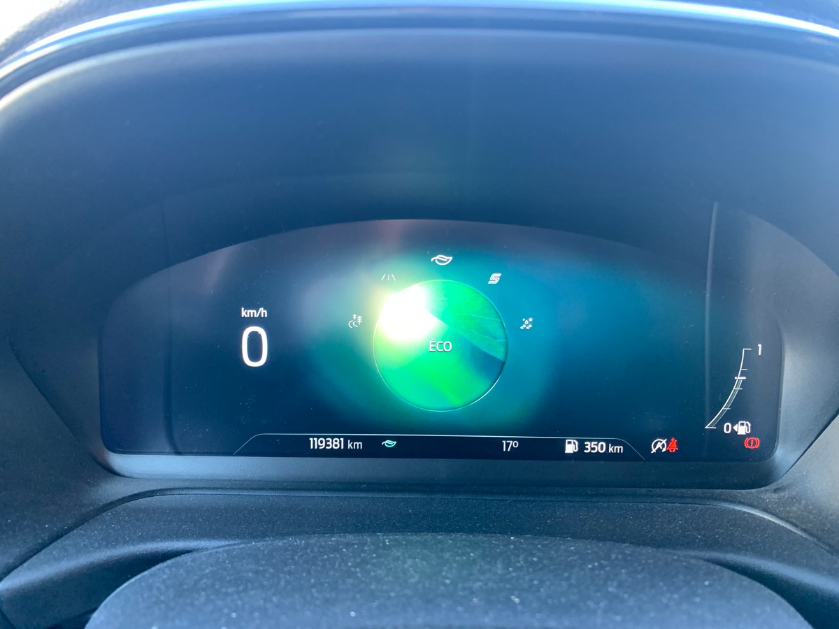 Ford Puma 125 | St-Line | 1iére MAIN | Attelage | Flexifuel équipé d'origine | Android Auto | Radar