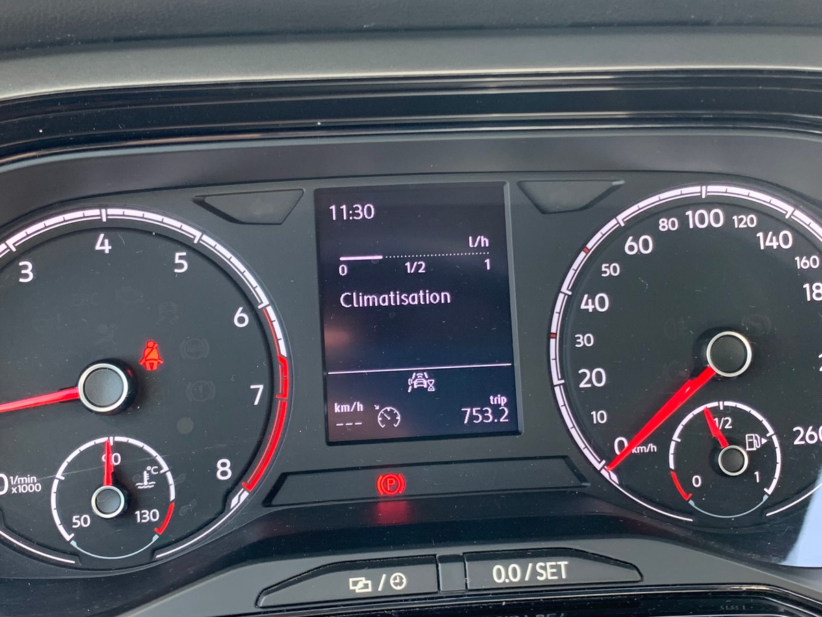 Volkswagen Polo 80 | Business | Radar avant et arrière | Apple car play | Climatisation | Régulateur