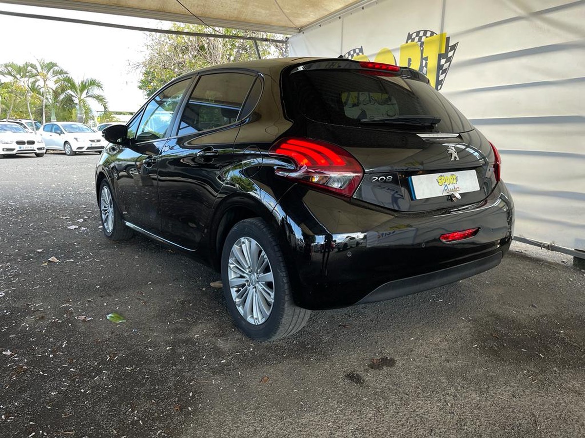 Peugeot 208 1.6 bluehdi - 75ch