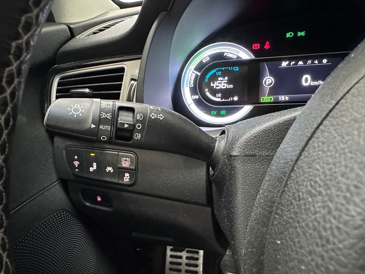 Kia Niro 1.6 GDI HYBRIDE 141 PREMIUM DCT6  Entretien complet KIA / Garantie KIA jusqu'en Juin 2026