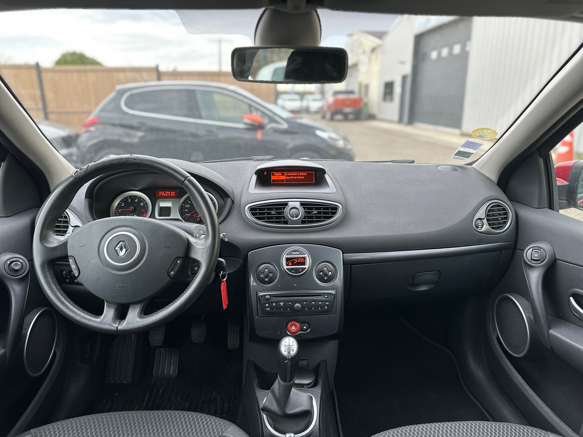 RENAULT Clio Phase 2 1.2 TCe 101 cv COURROIE OK  - RIEN A PREVOIR - CLIM AUTO - IDEAL JEUNE PERMIS