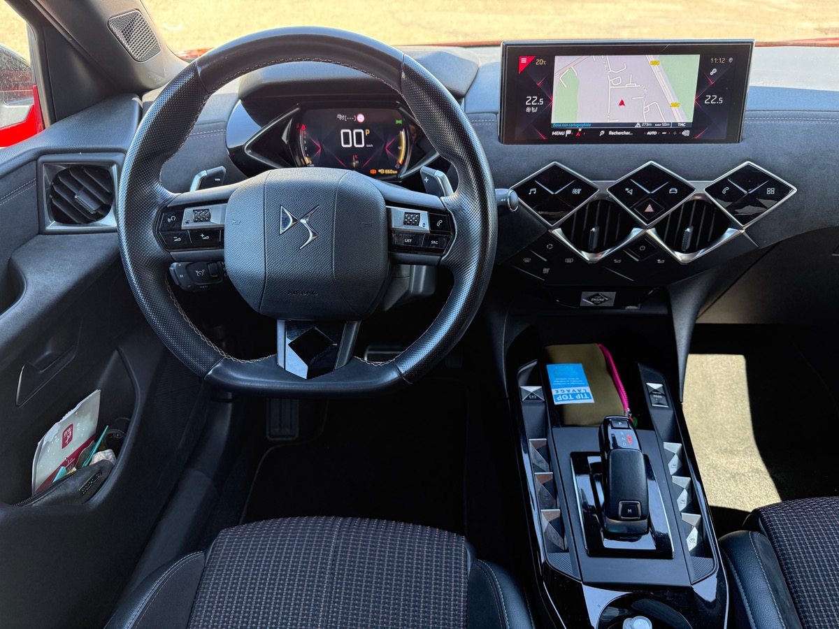 DS DS 3 CROSSBACK 130 BLUEHDI EAT8 PERFORMANCE LINE, SUIVI COMPLET, CARPLAY