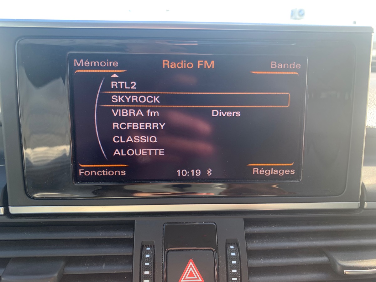 Audi A6 Avant 204 ch | V6 | Radar de stationnement avant arriére | Régulateur vitesse | GPS | Cuir