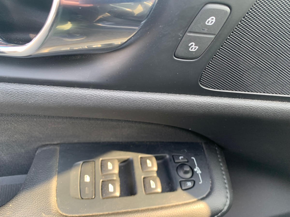 Volvo V60 150 ch | Momentum business | Caméra de recul | Avertisseur Angles Morts | Apple car Play