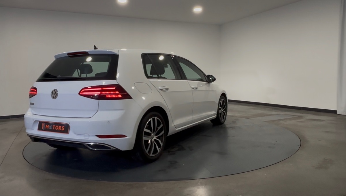 Volkswagen Golf 2.0 TDI 150 CARAT DSG