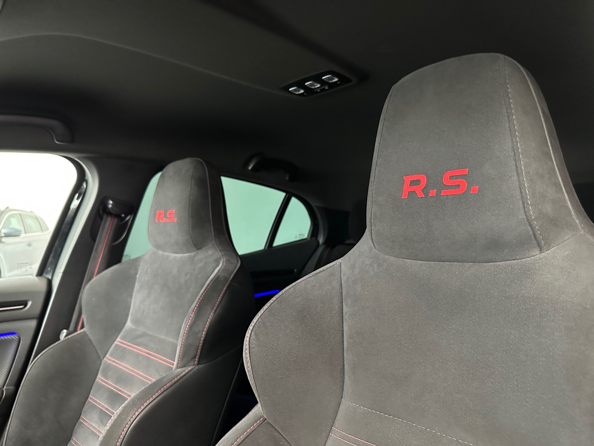 RENAULT Megane IV 1.8 TCE 280 RS EDC